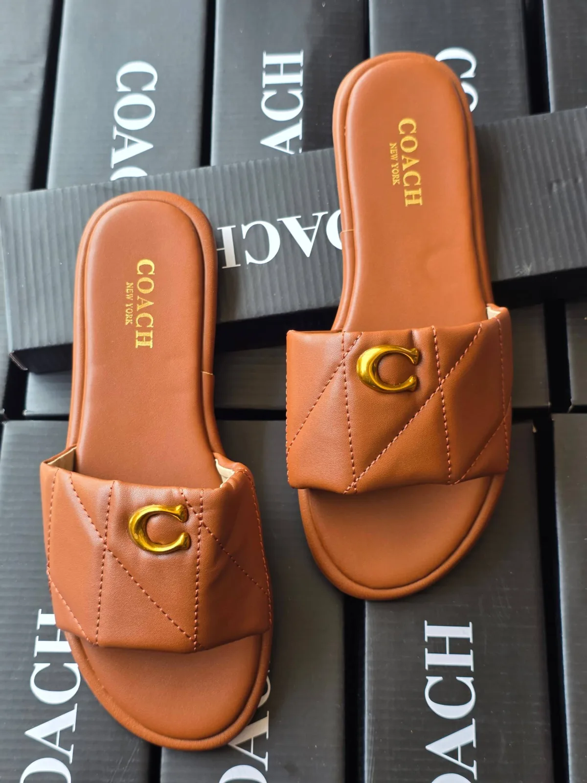 Quality Coach Palm Slippers
